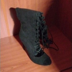 Tony Bianco shoes 7-8